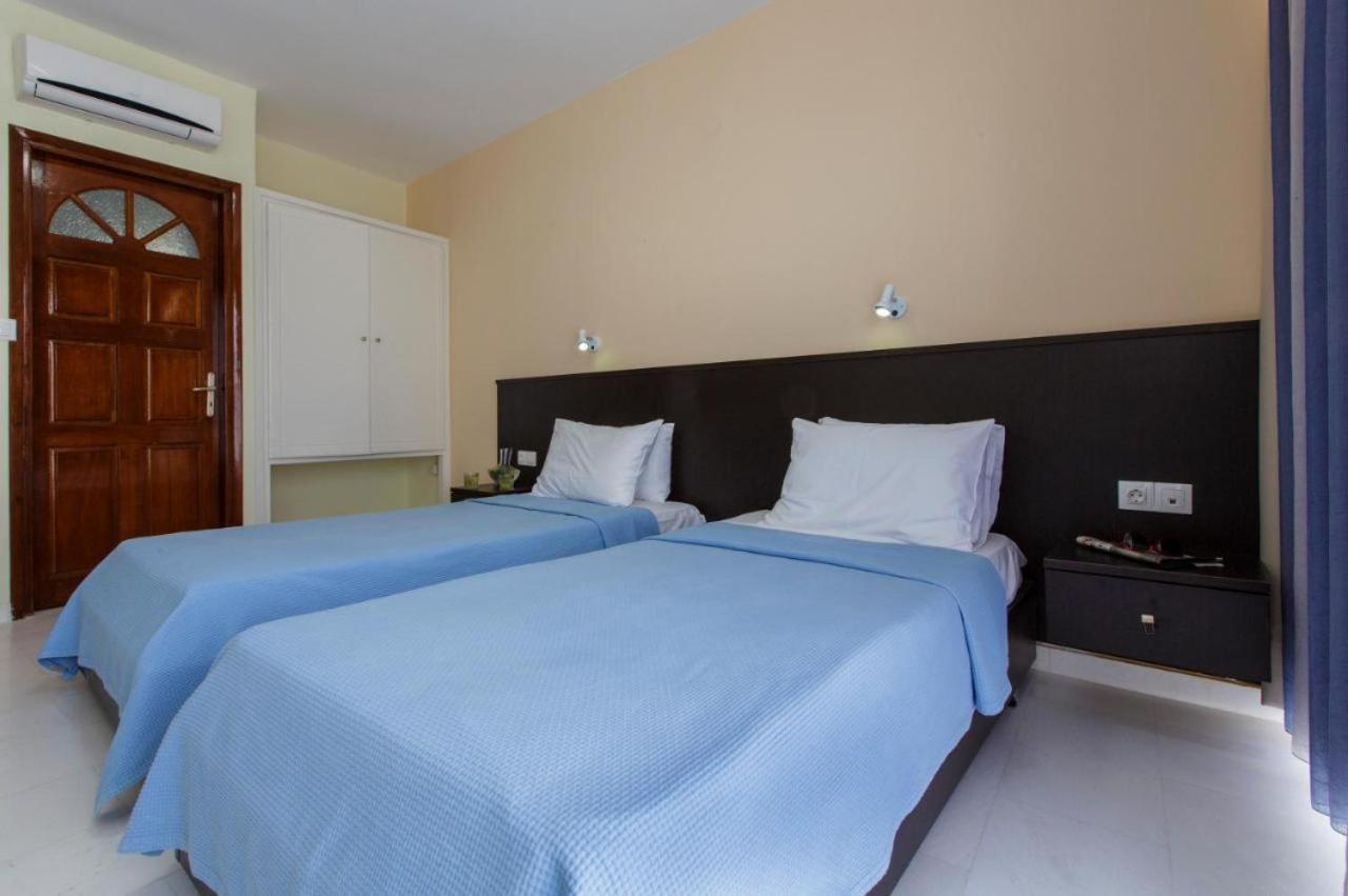 Asteria Hotel Tolón Esterno foto